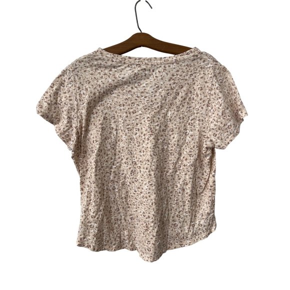 Old Navy Everywear V-Neck T-Shirt Women L Animal Print Tee Cotton Summer Relaxed - Picture 2 of 9